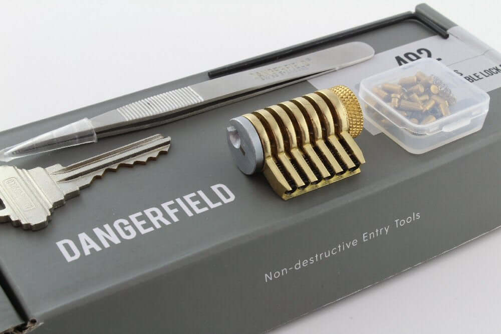 Practice Lock - Dangerfield Infinitus Repinnable Cutaway & Tweezers